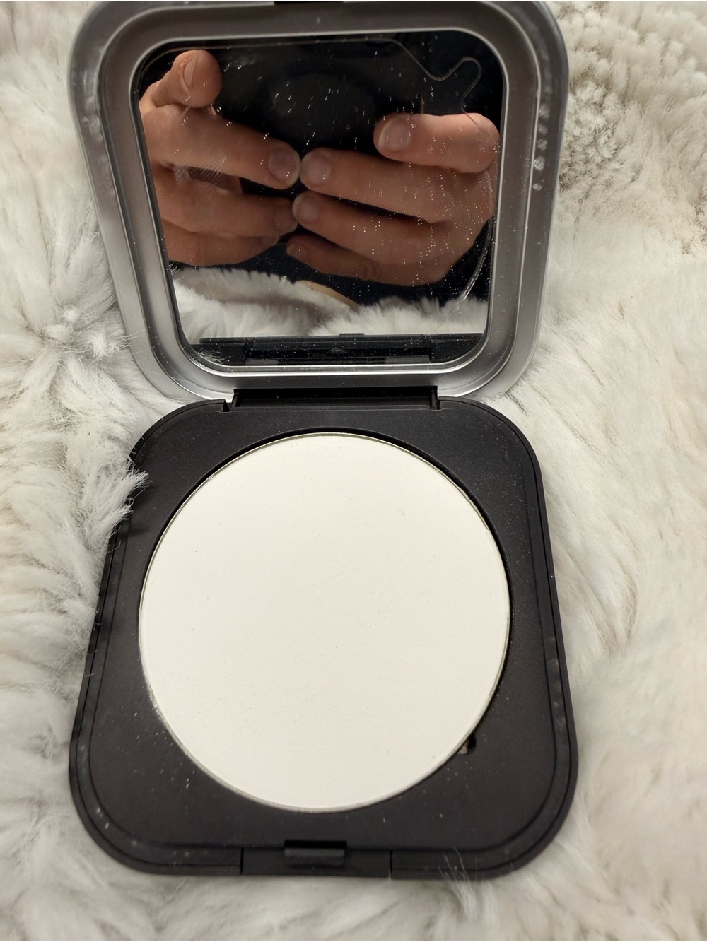 NWOB MAKEUP FOREVER Ultra HD Microfinishing Powder Untinted